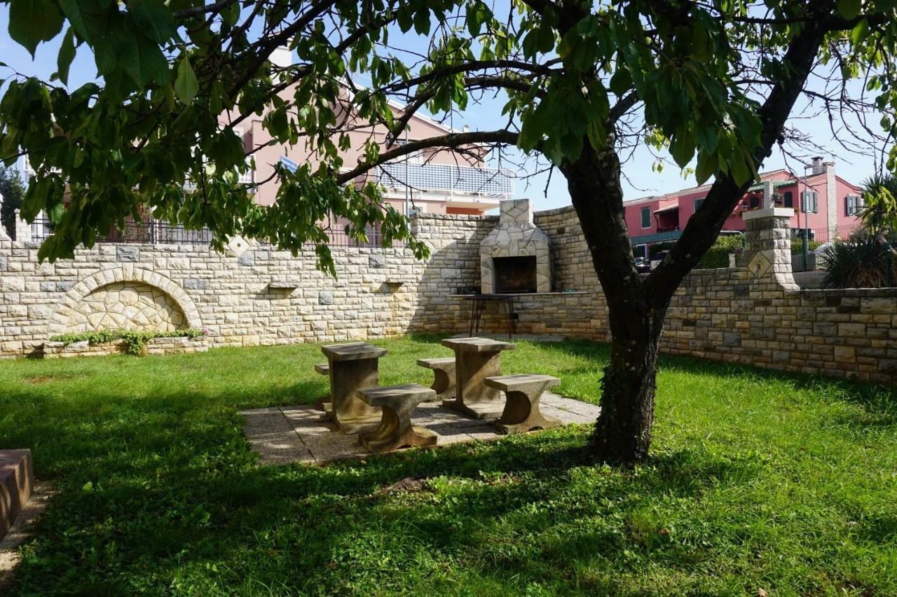 Mariella Bašanija Exterior foto