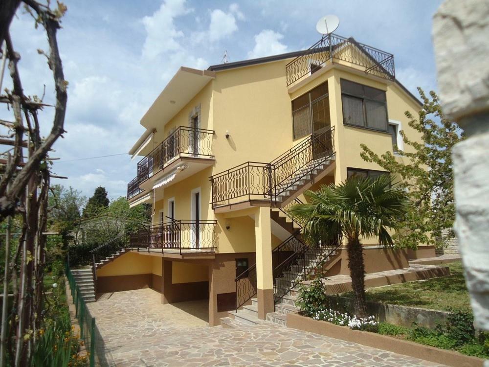 Mariella Bašanija Exterior foto